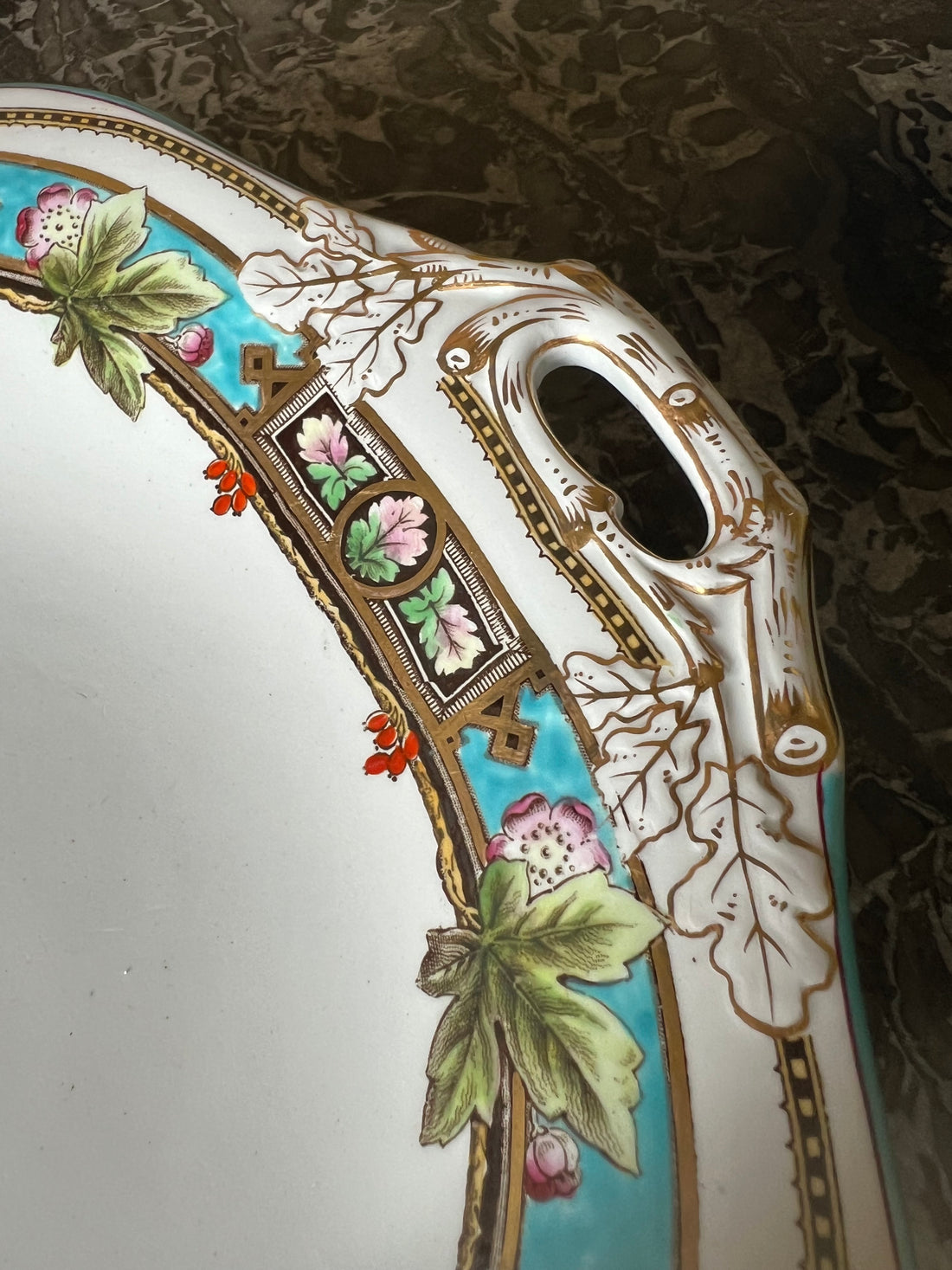 Plat Wedgwood fin XIXème