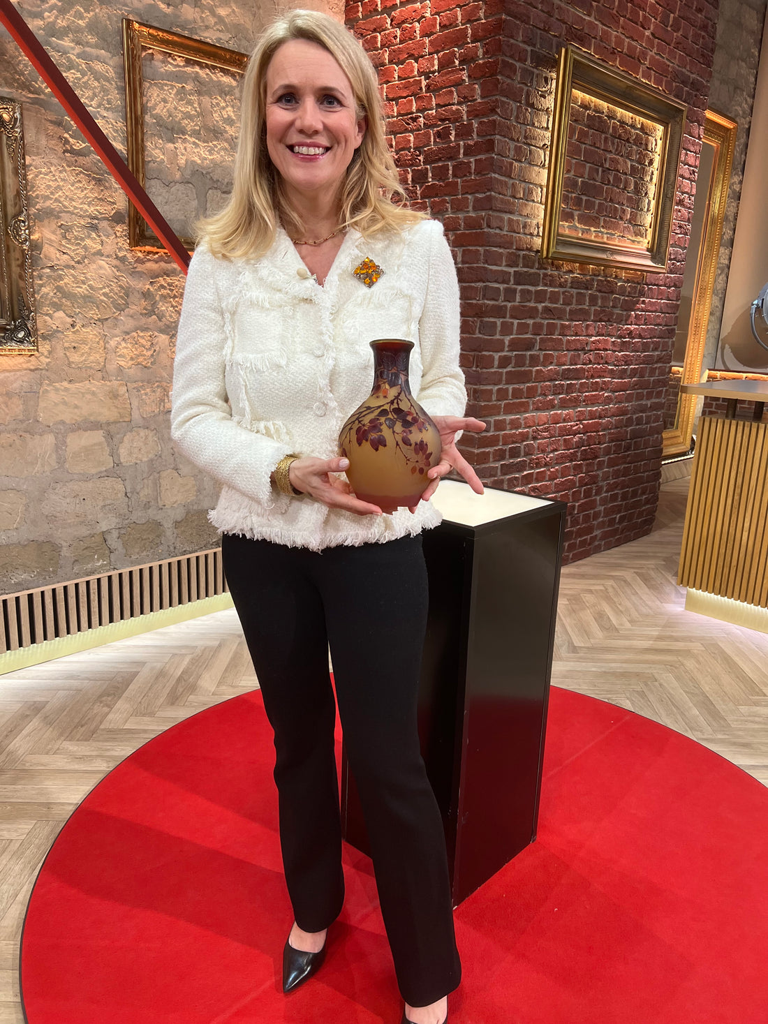 Vase Emile Gallé à l'églantier (Affaire Conclue)