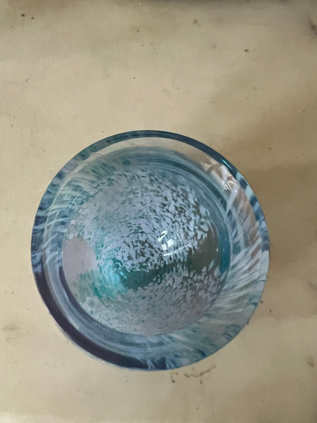 Petit vase en verre soufflé Caithness