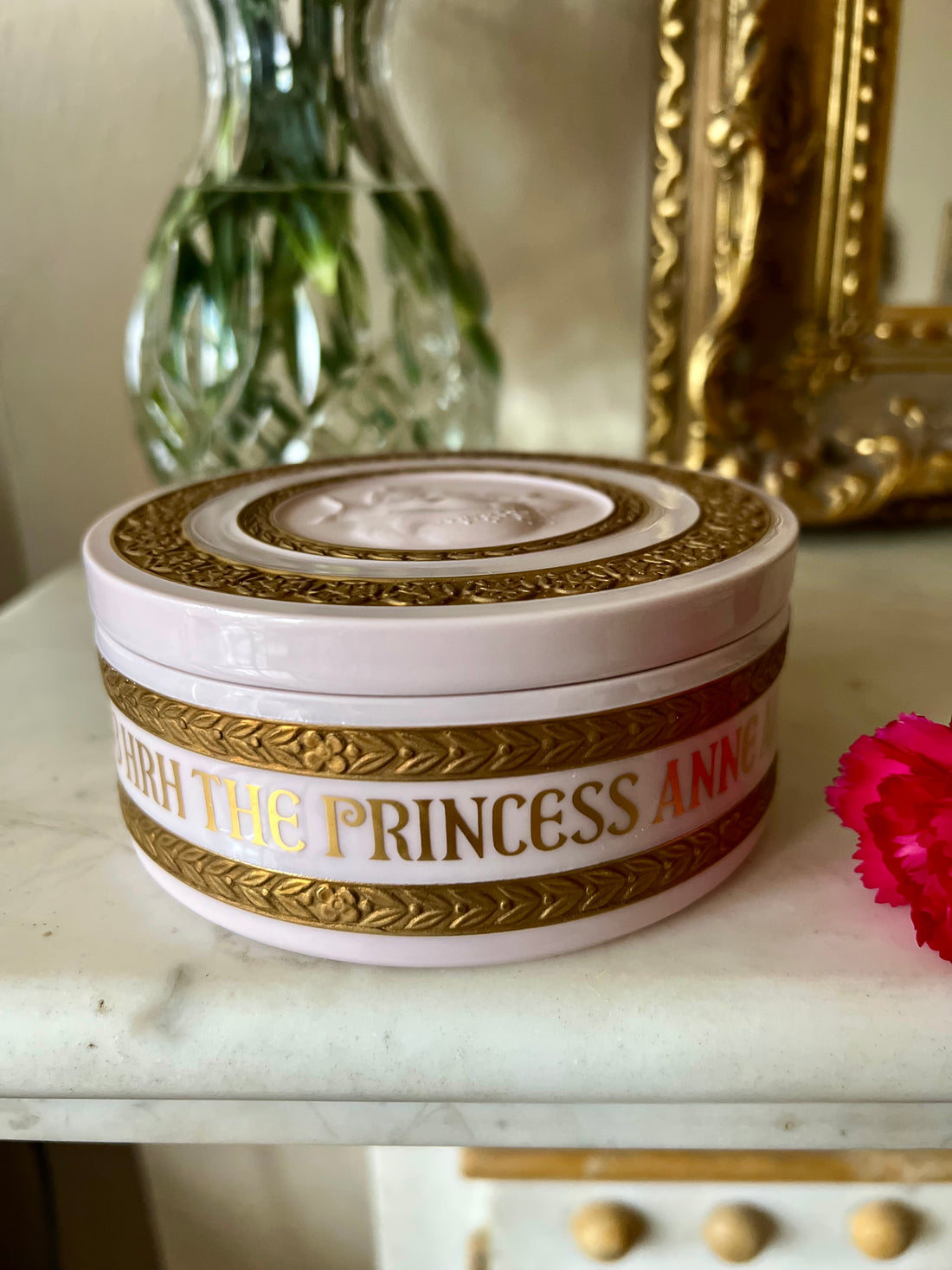 Boîte commémorative famille royale - Angleterre - édition limitée 1973