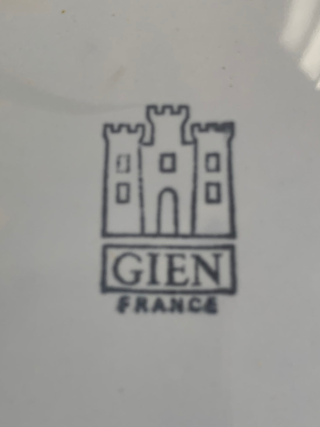 Assiette en faïence de Gien