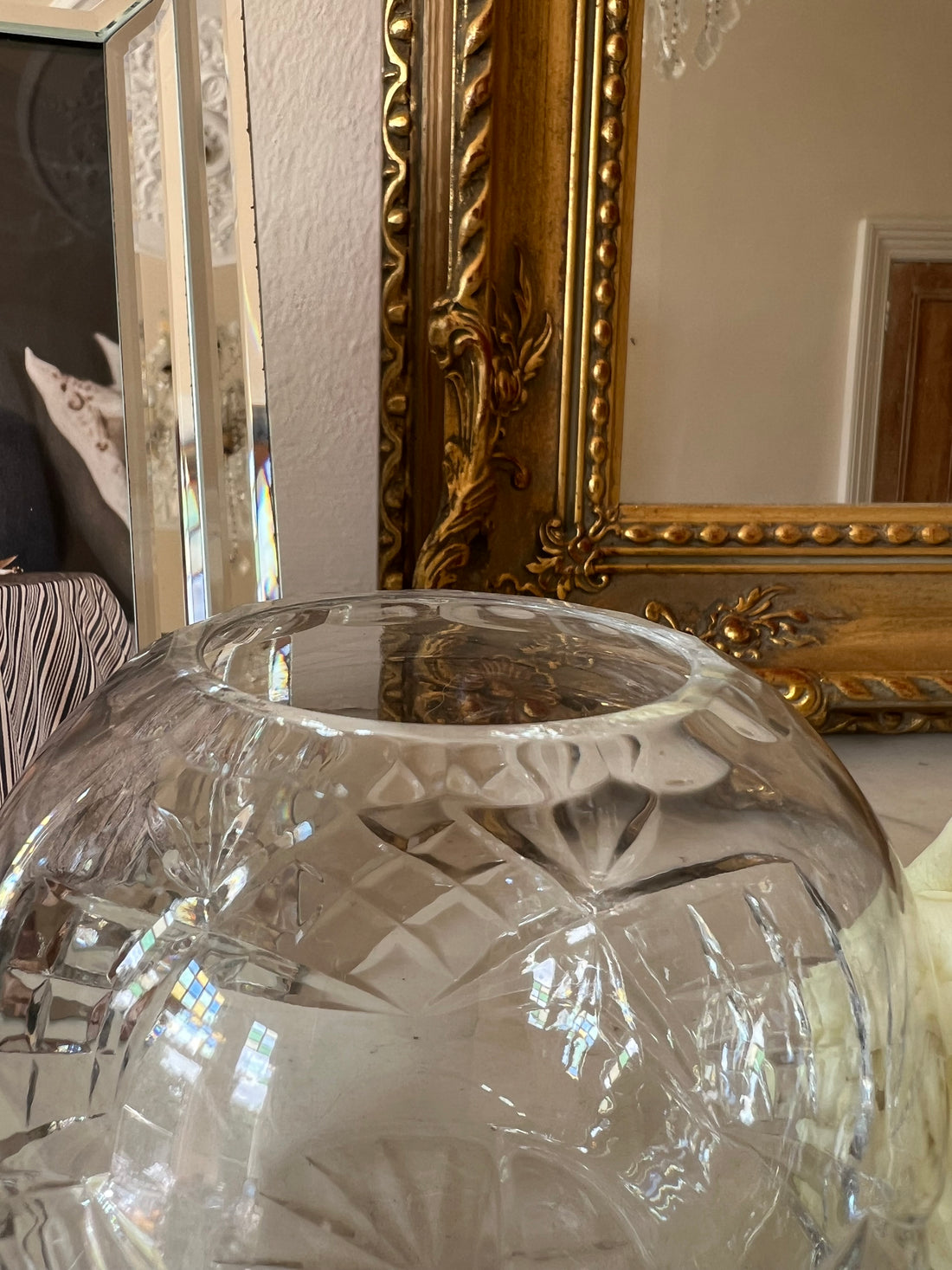 Vases boules en cristal