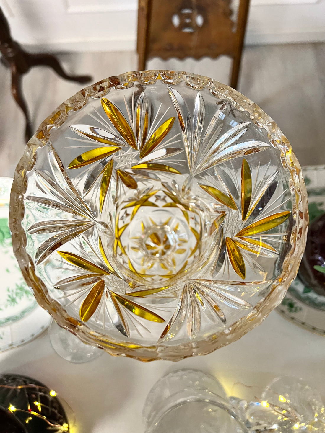 Vase ambré en cristal de Bohême c. 1950