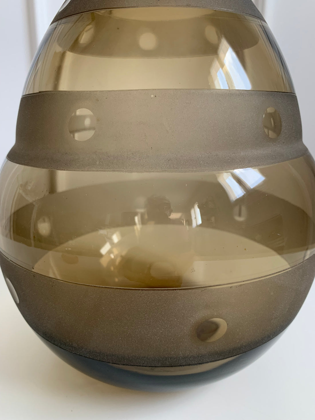 Vase Art Déco en verre fumé