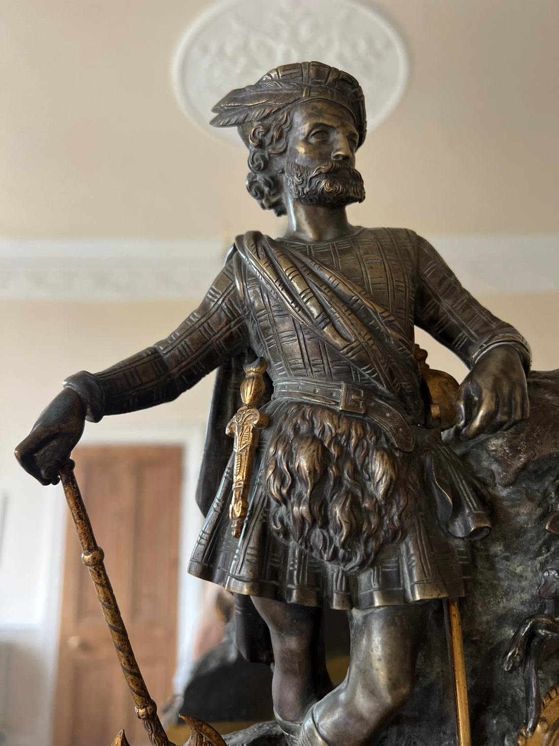 Pendule romantique en bronze - France - 1830