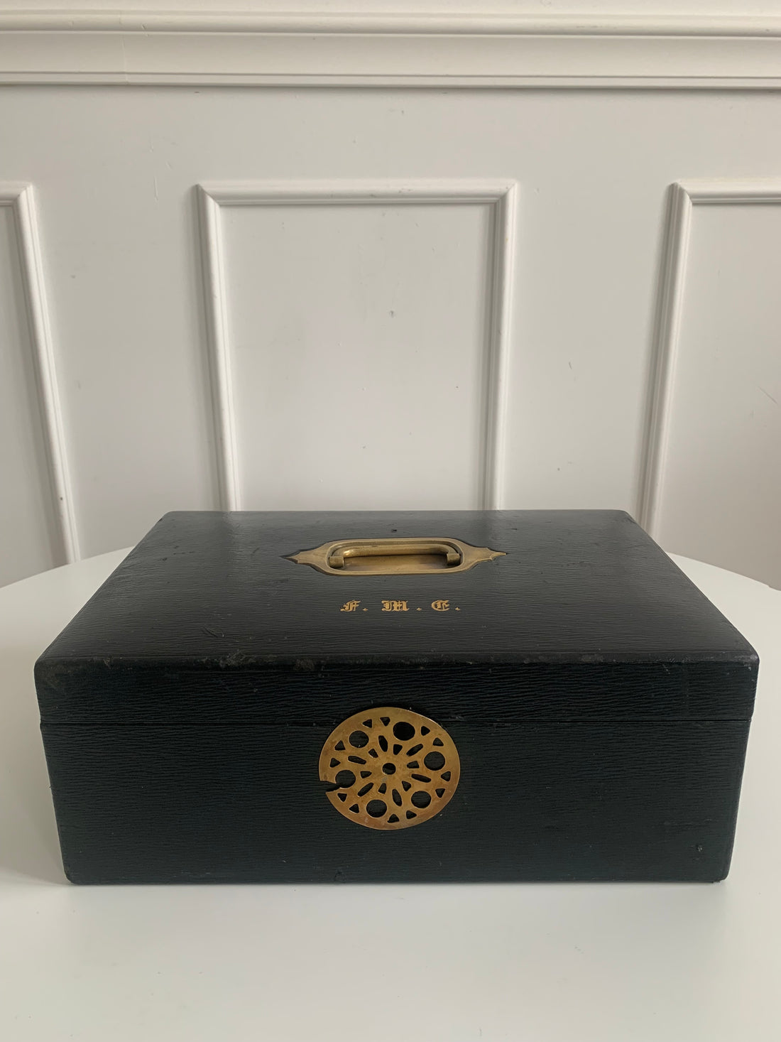 Ancien coffret anglais cuir et laiton