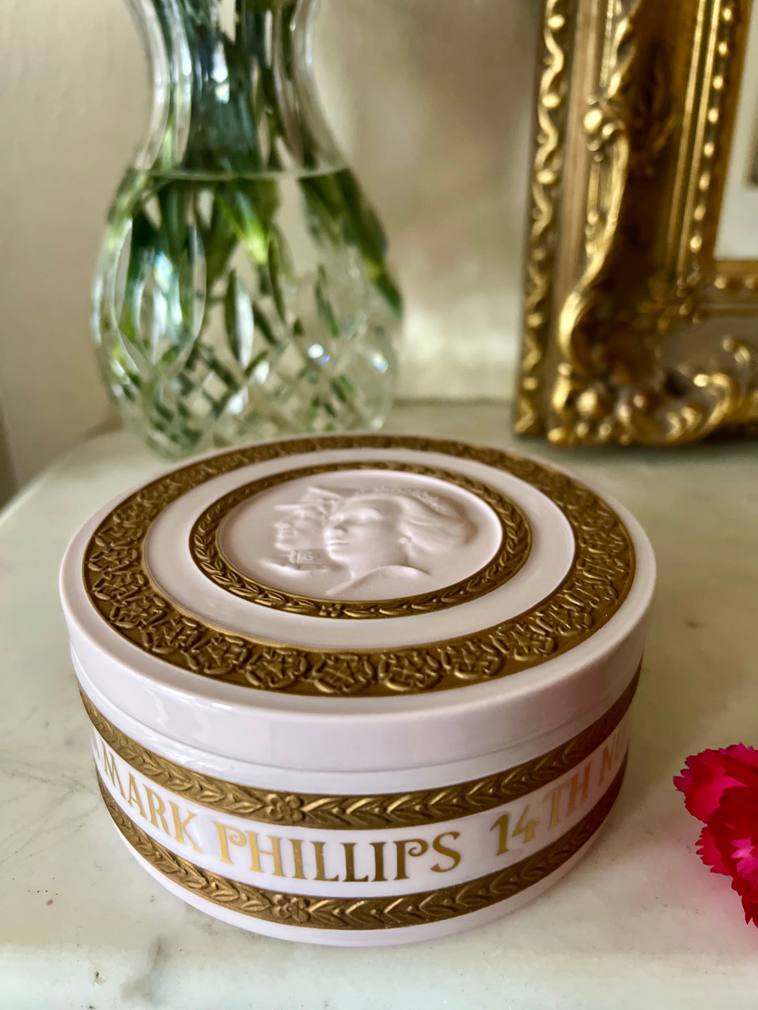 Boîte commémorative famille royale - Angleterre - édition limitée 1973