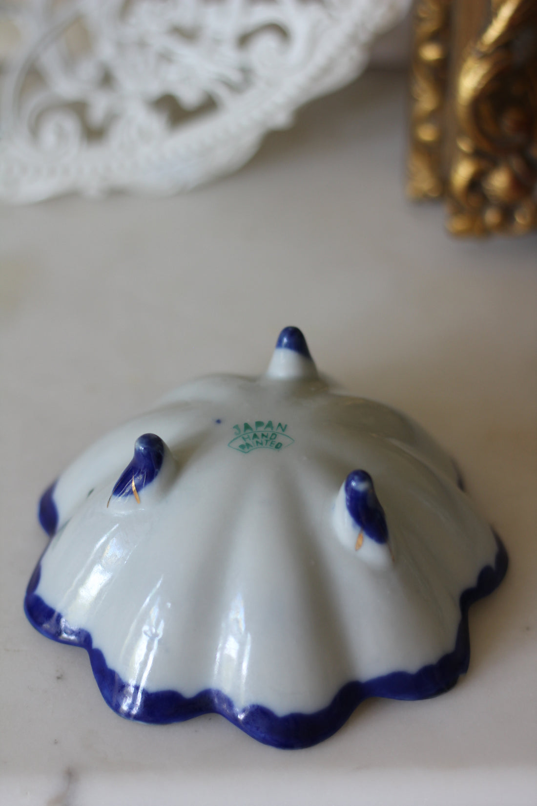 Coupelle japonaise tripode 1930