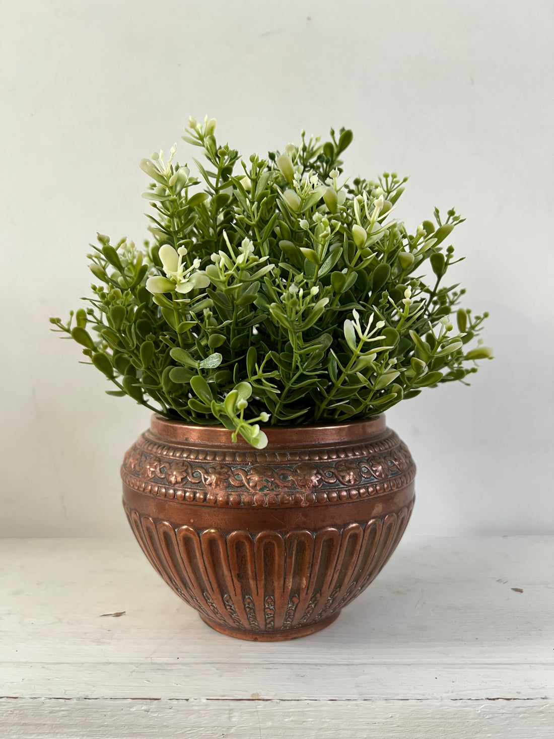 Cache-pot en faïence cuivrée Gustave De Bruyn 1910