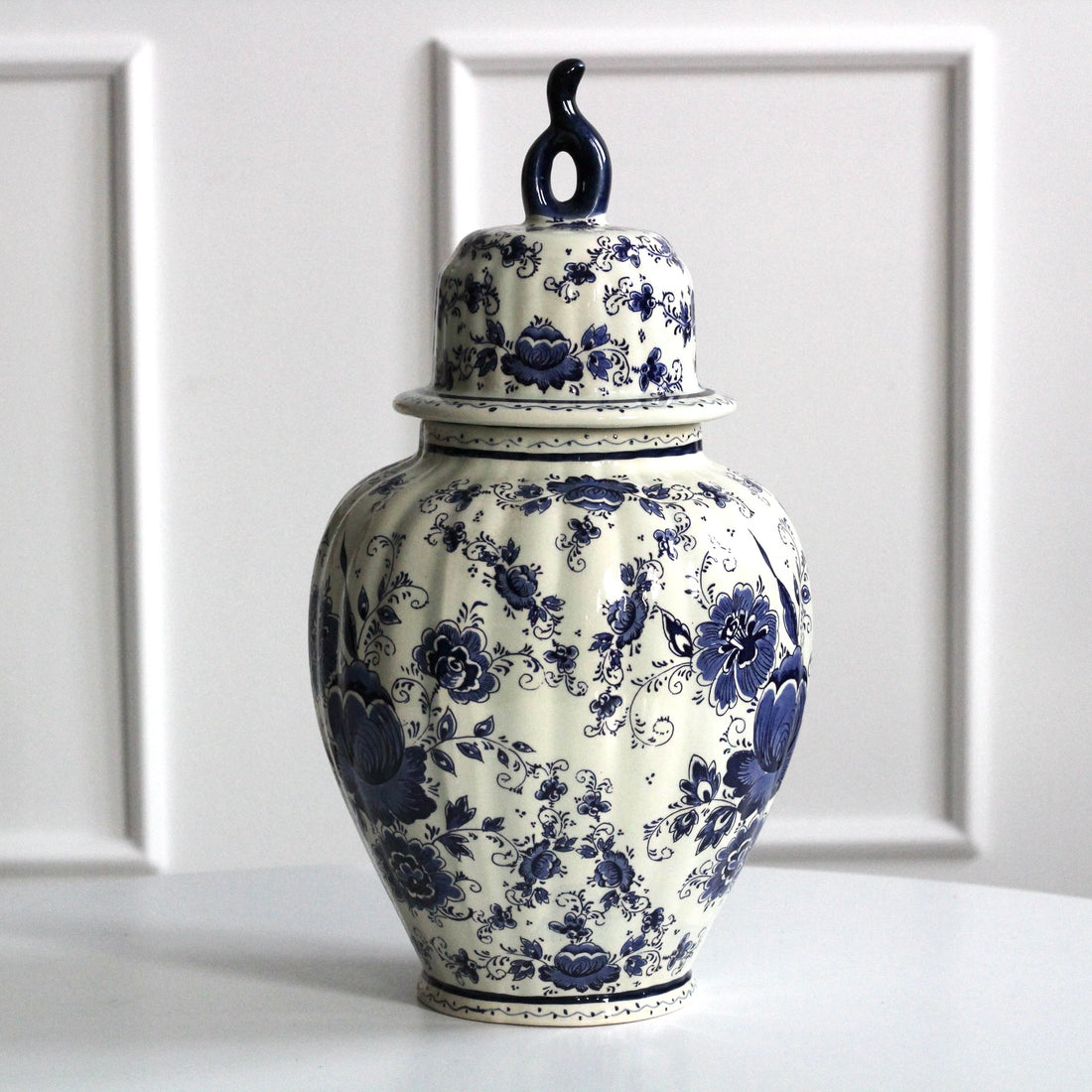 Potiche en faïence de Delft