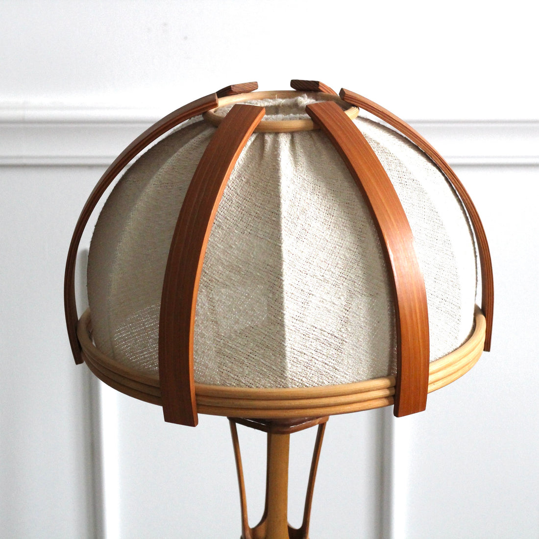 Lampadaire en rotin années 60