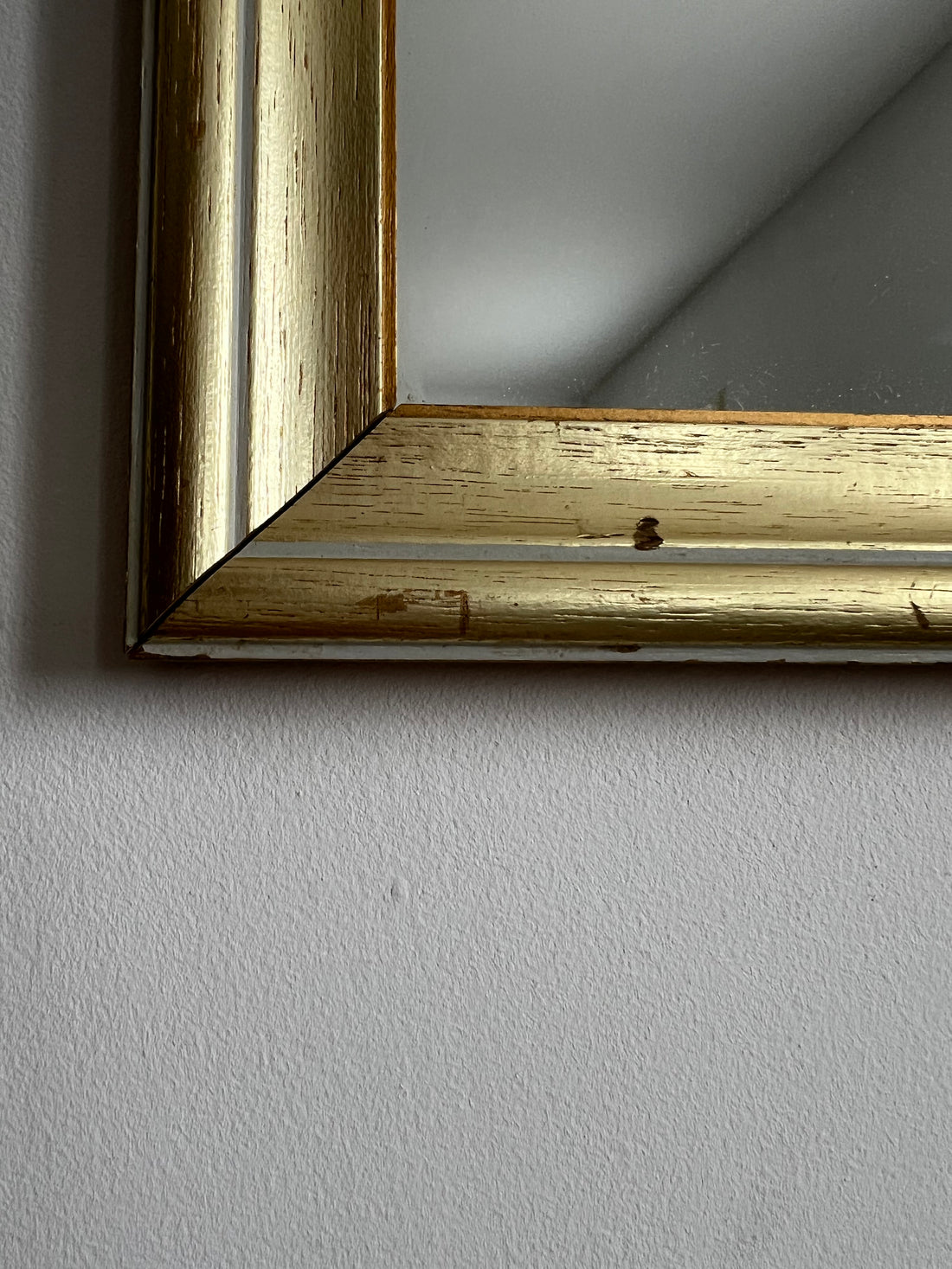 Grand miroir doré