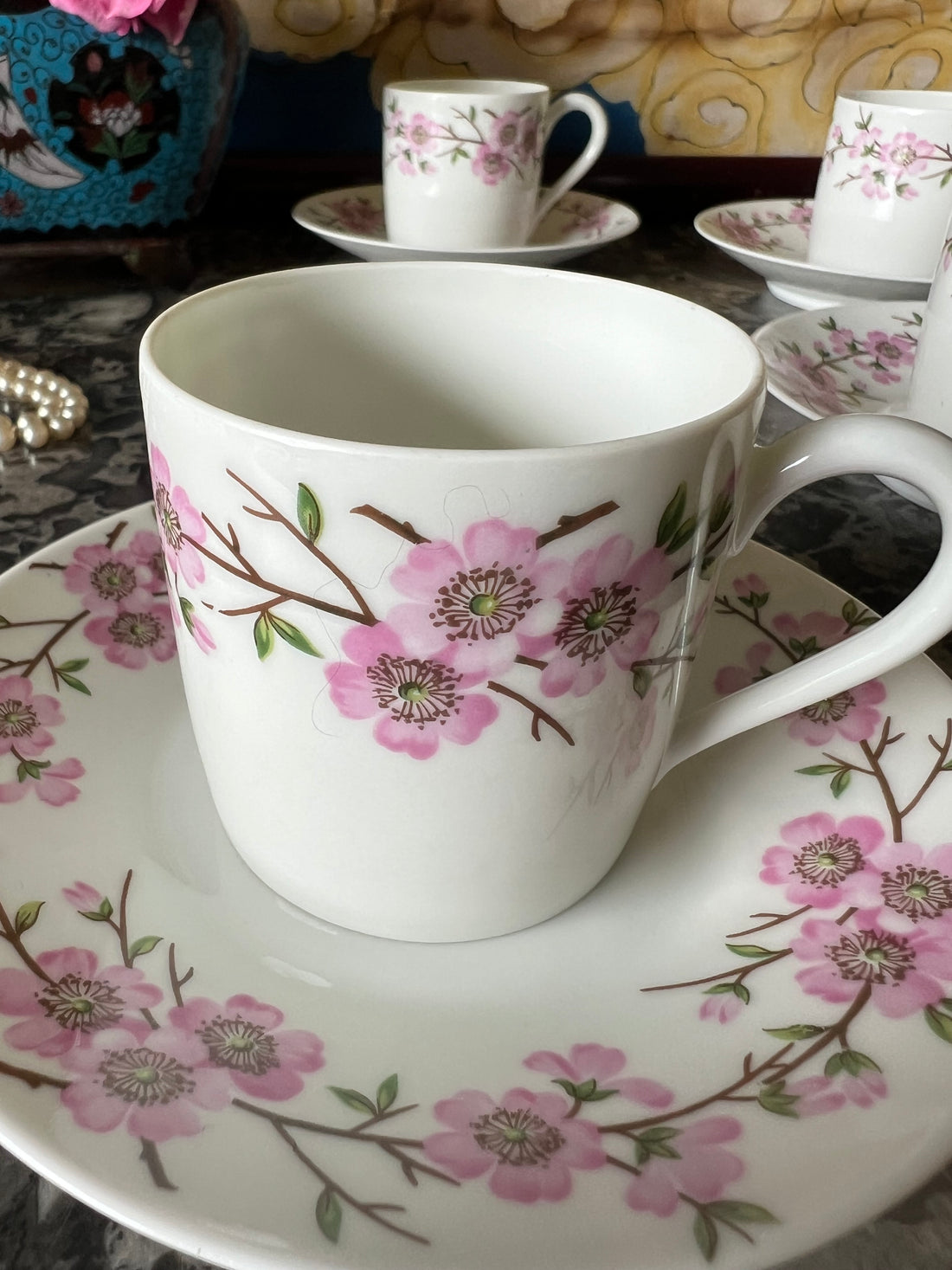 Service 8 tasses Porcelaine de Paris (Limoges)