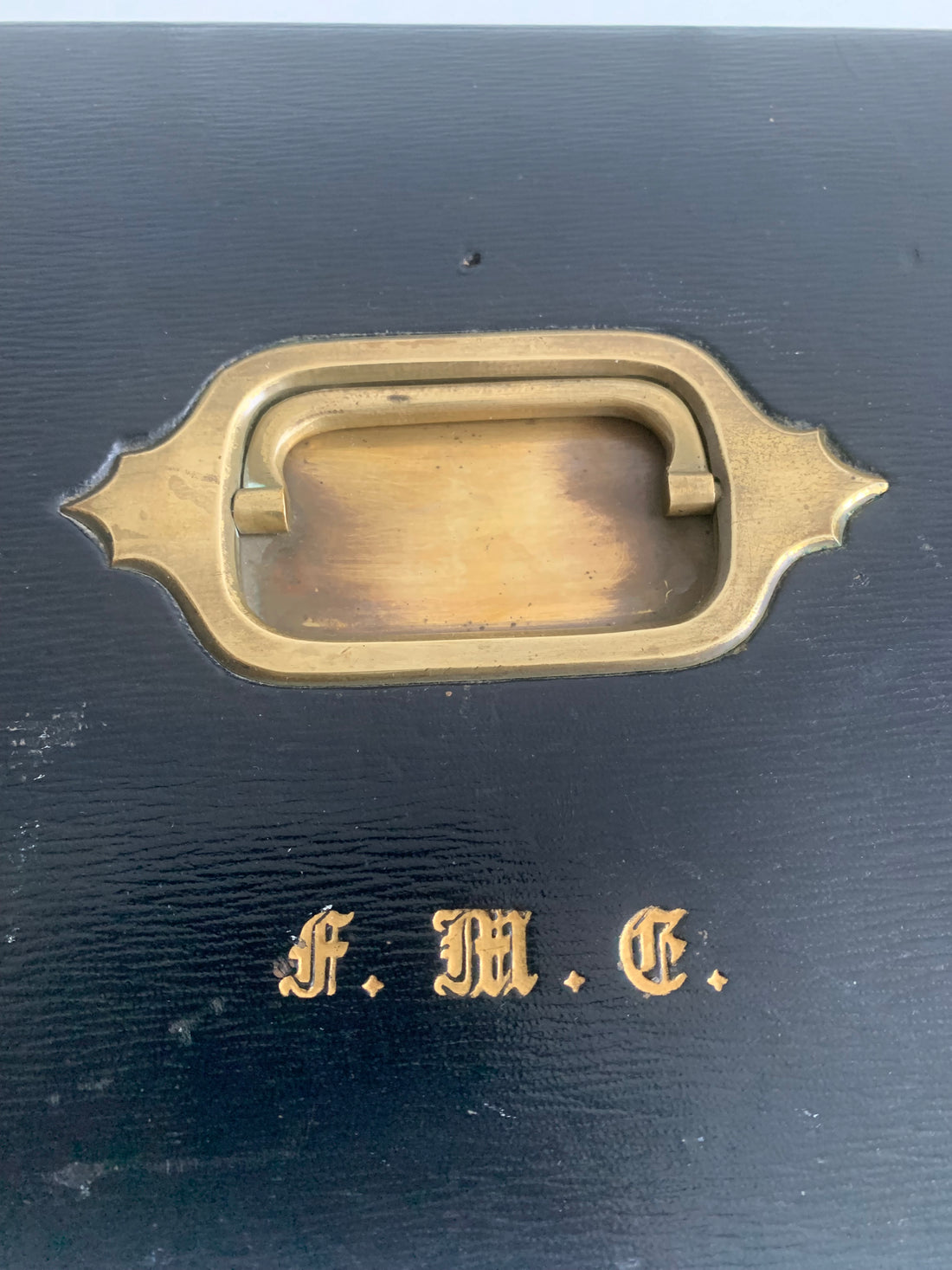 Ancien coffret anglais cuir et laiton