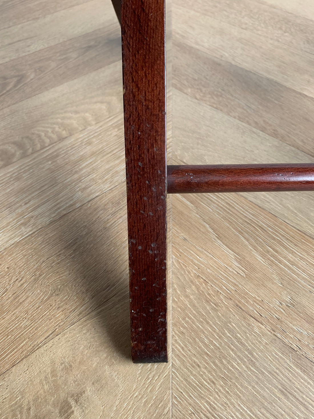 Ensemble de trois chaises cannées pliantes