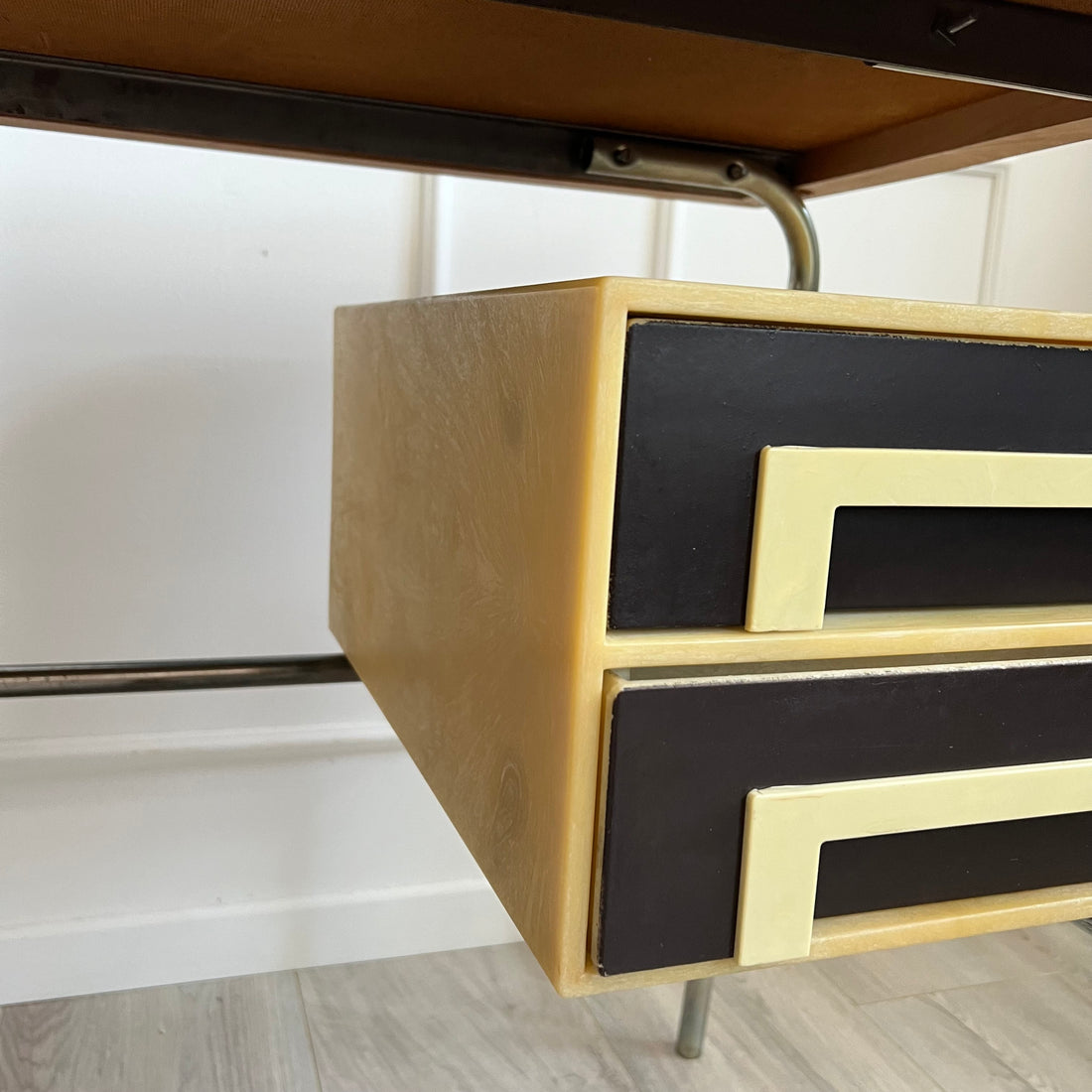 Bureau Pierre Guariche années 60 (livraison incluse)