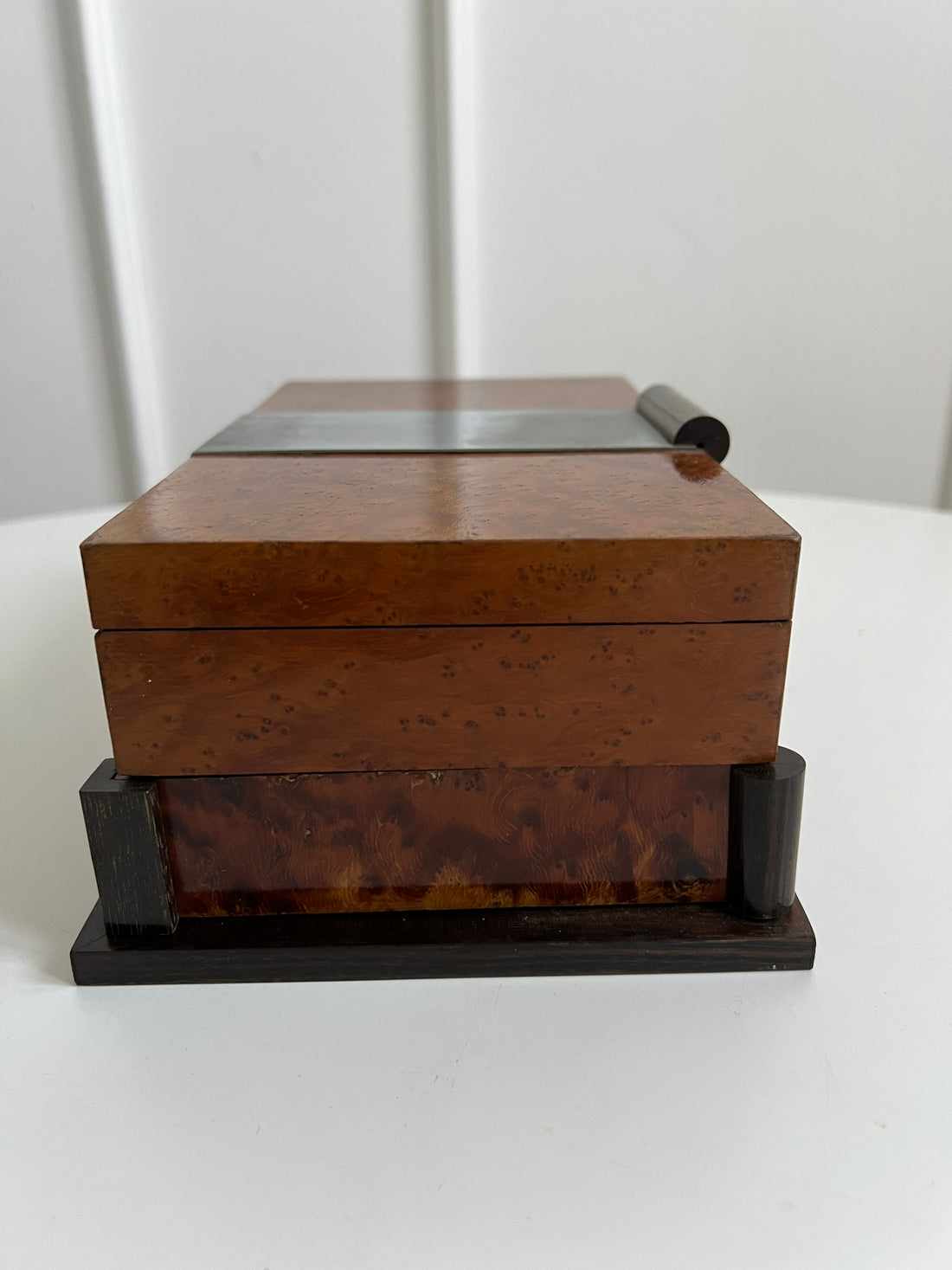 Boîte à système Art Déco 1930 en ronce de noyer
