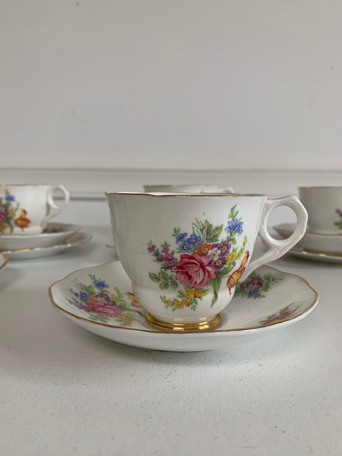 Service anglais vintage 5 tasses et assiettes