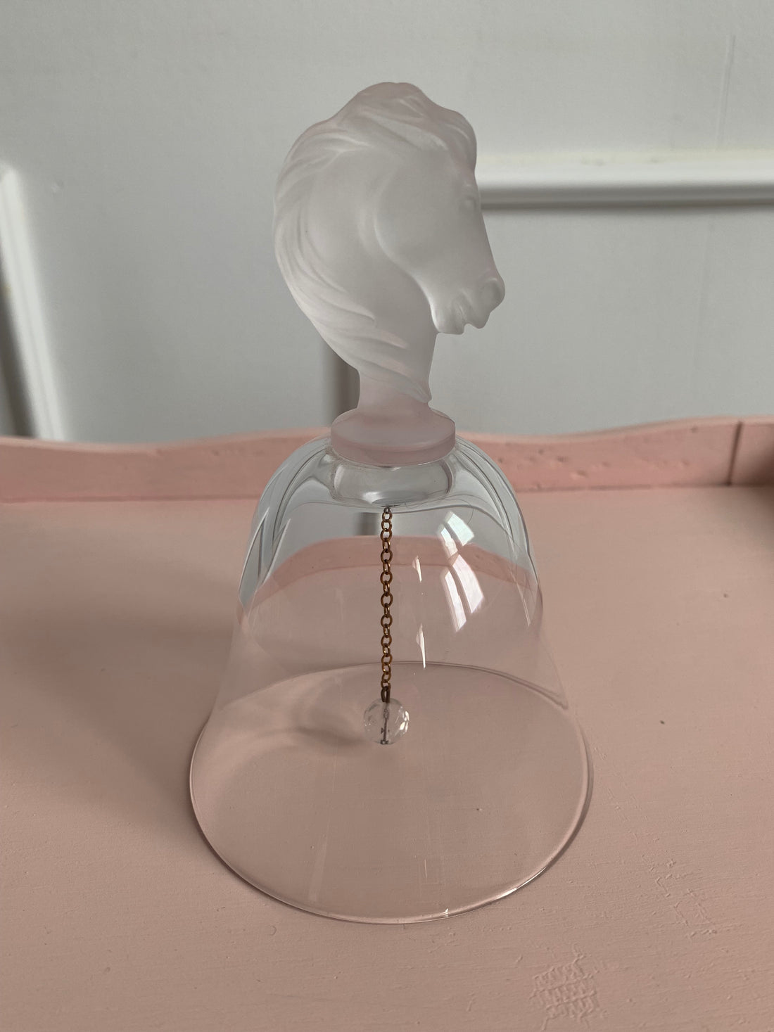 Clochette de table au cheval