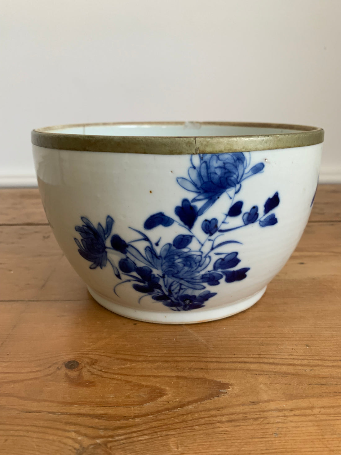 Cache-pot en porcelaine de chine XIXème