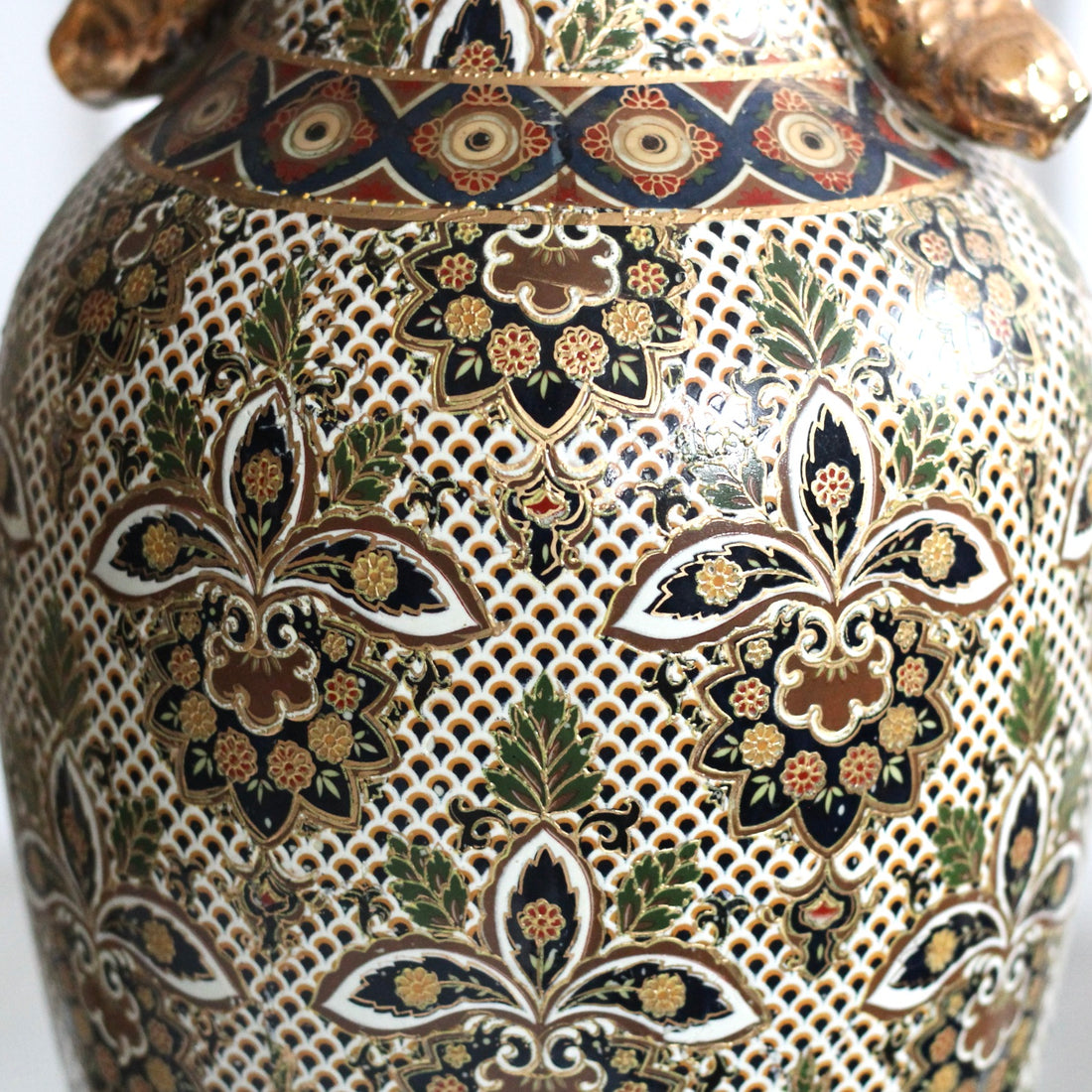 Grand vase chinois doré