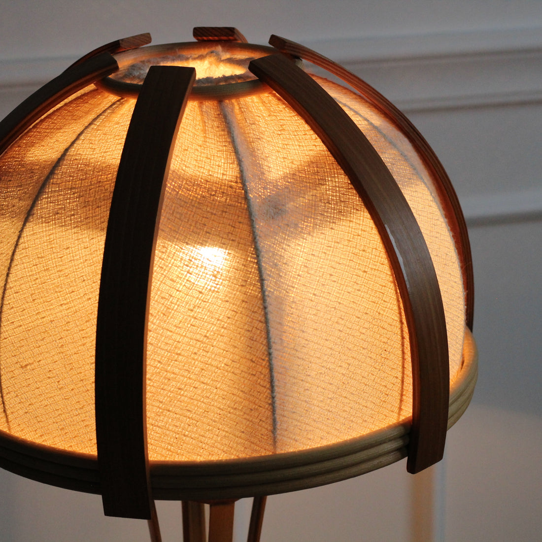 Lampadaire en rotin années 60