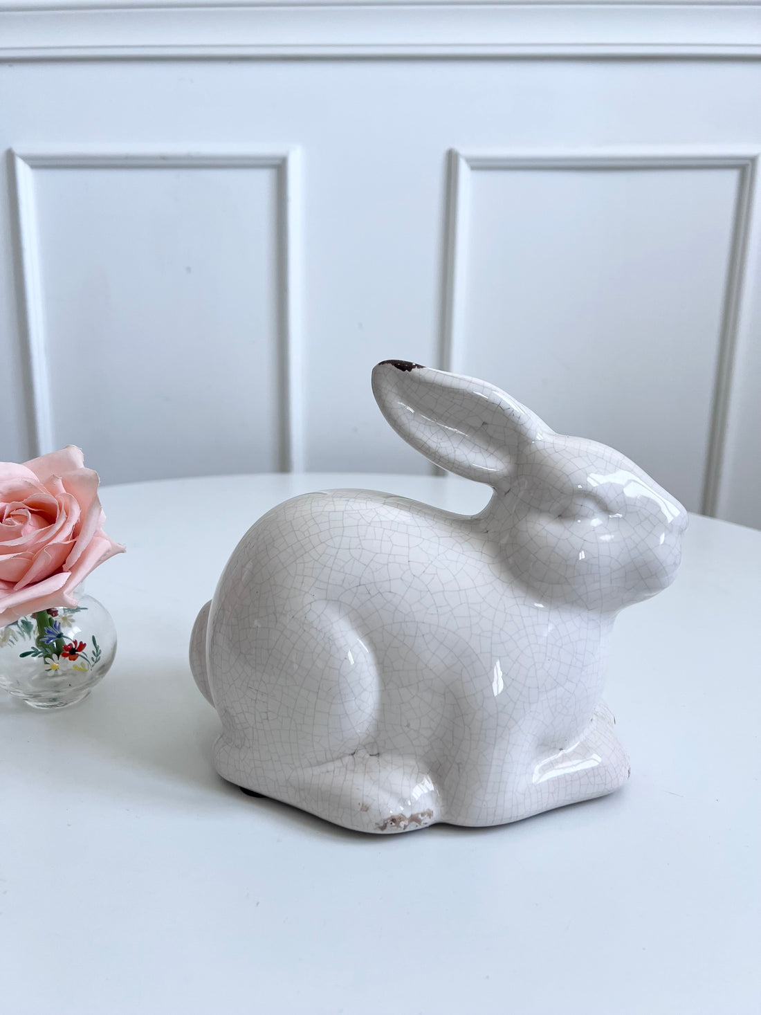 Lapin en faïence craquelée