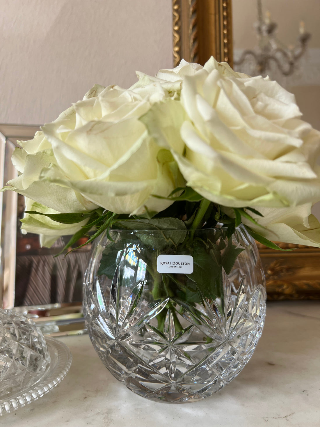 Vases boules en cristal