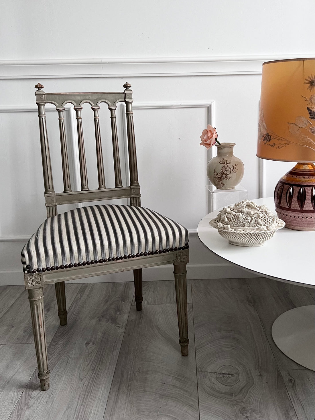 Chaise velours gris de style Louis XVI - France - 1890