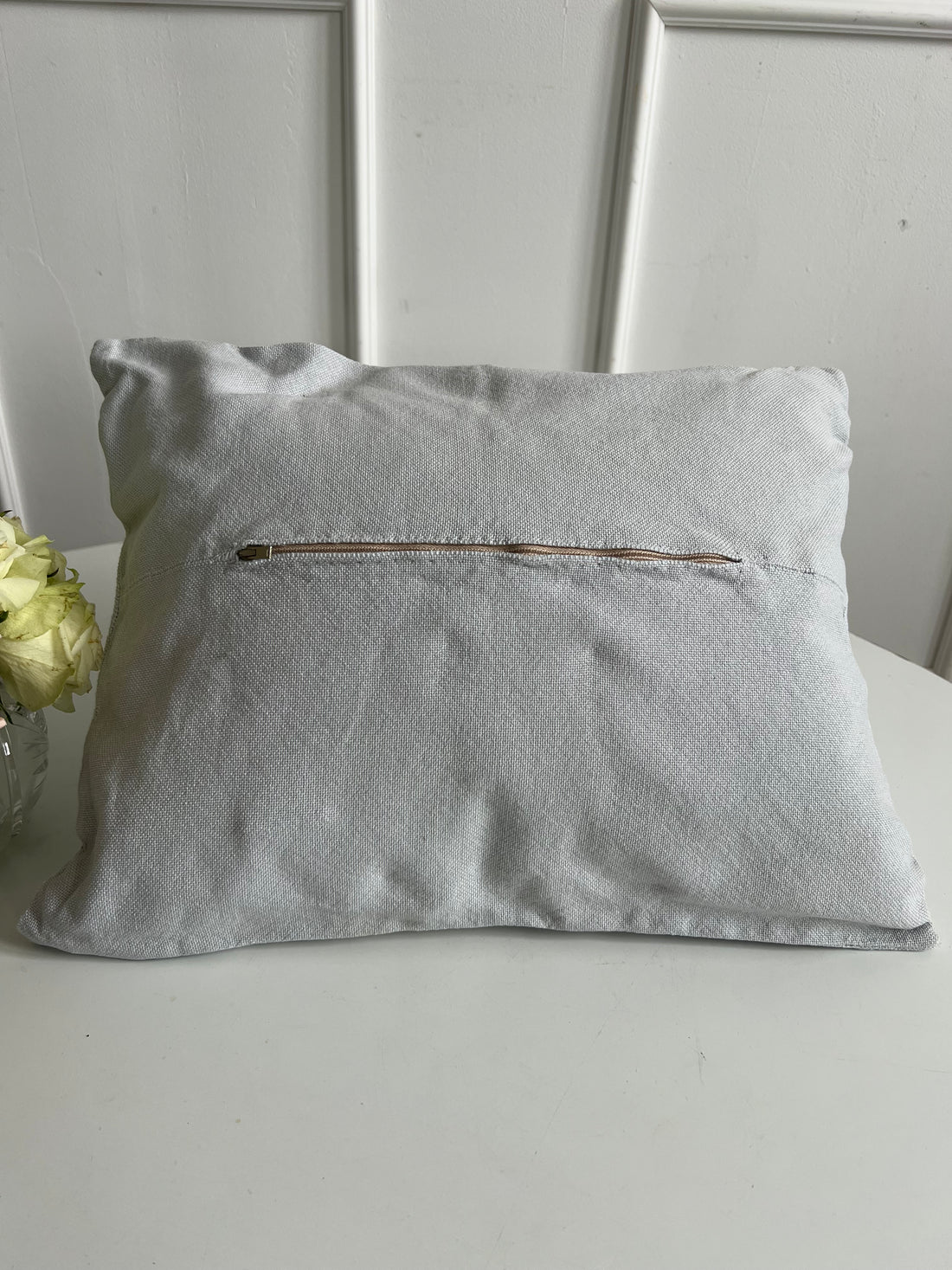 Coussin anglais brodé