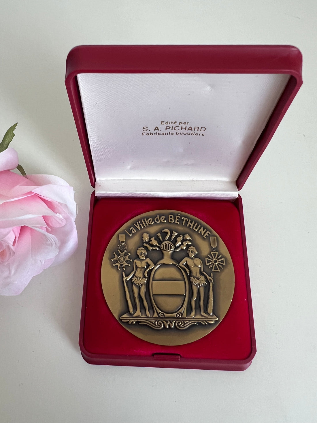 Médaille en bronze officielle Ville de Béthune - Pichard Bijoutier 1970