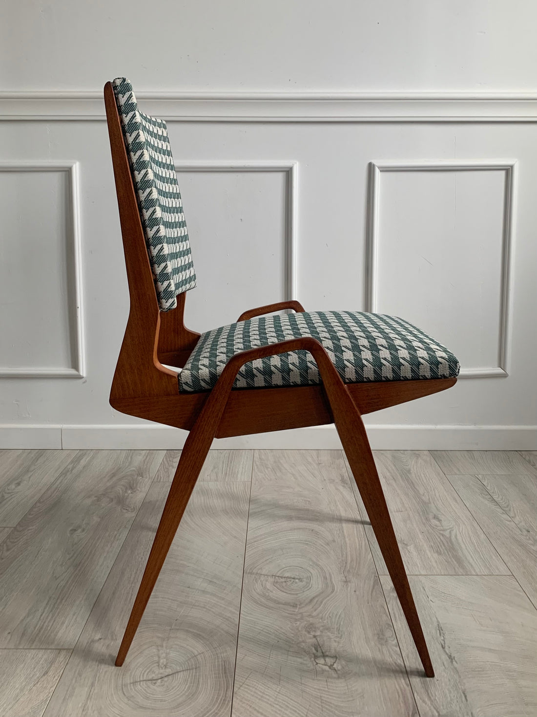 Suite de 4 chaises Maurice Pré