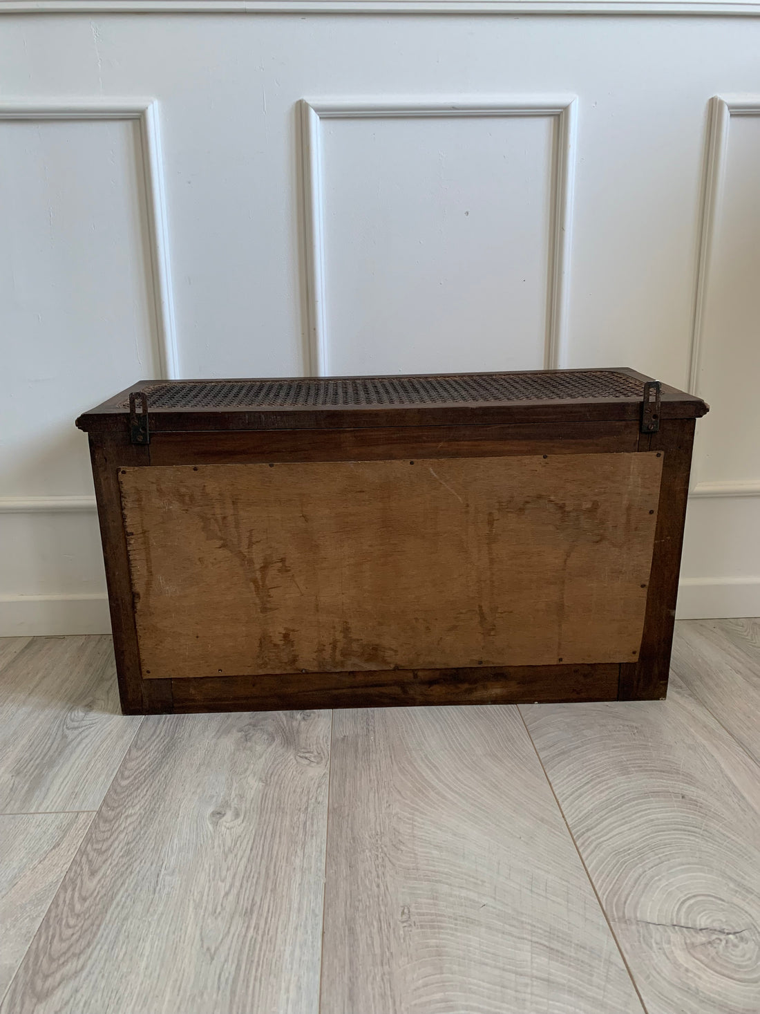 Porte-manteau miroir avec étagère cannée