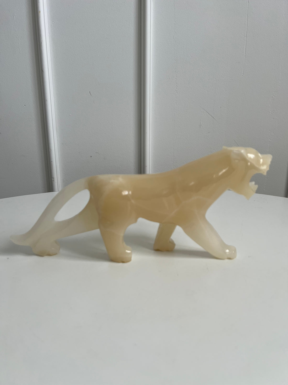 Tigre en albâtre