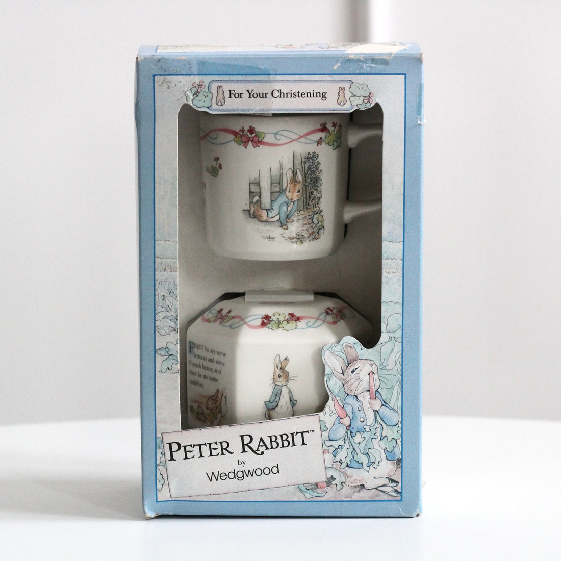 Coffret tasse et tirelire Peter Rabbit par Wedgwood