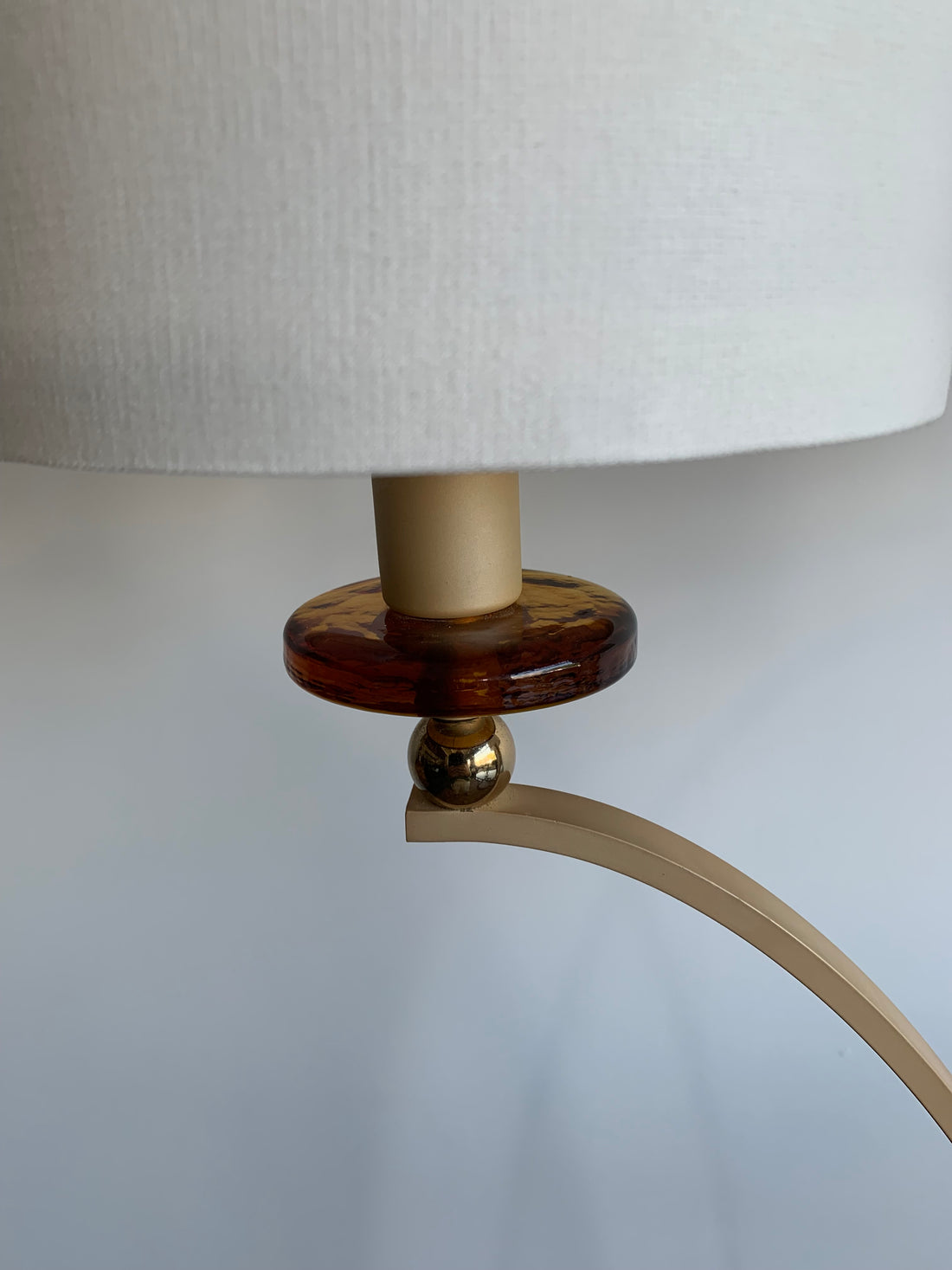 Lampadaire liseuse à deux feux (avec choix d'abat jour)
