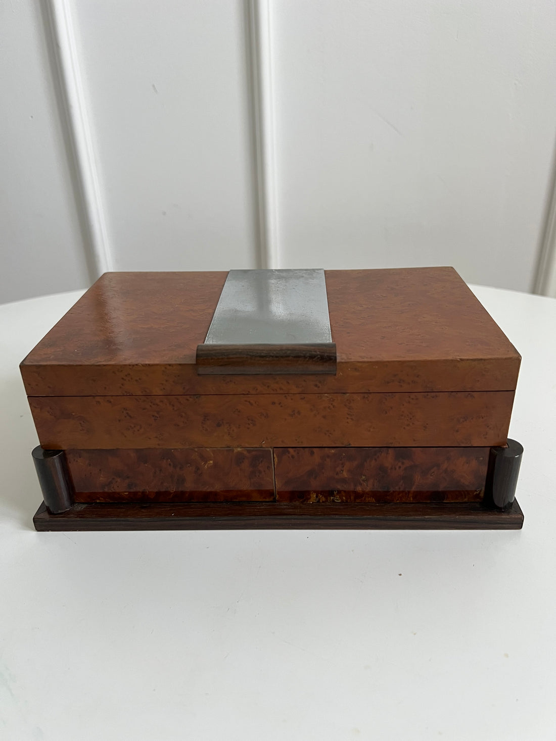 Boîte à système Art Déco 1930 en ronce de noyer