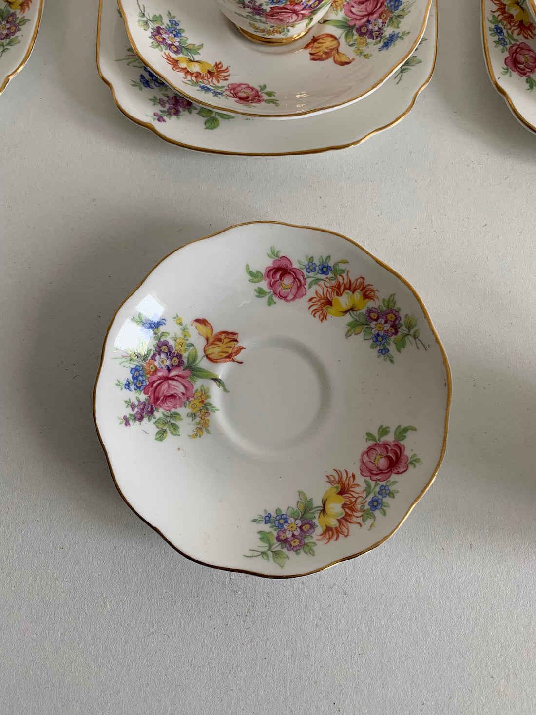 Service anglais vintage 5 tasses et assiettes