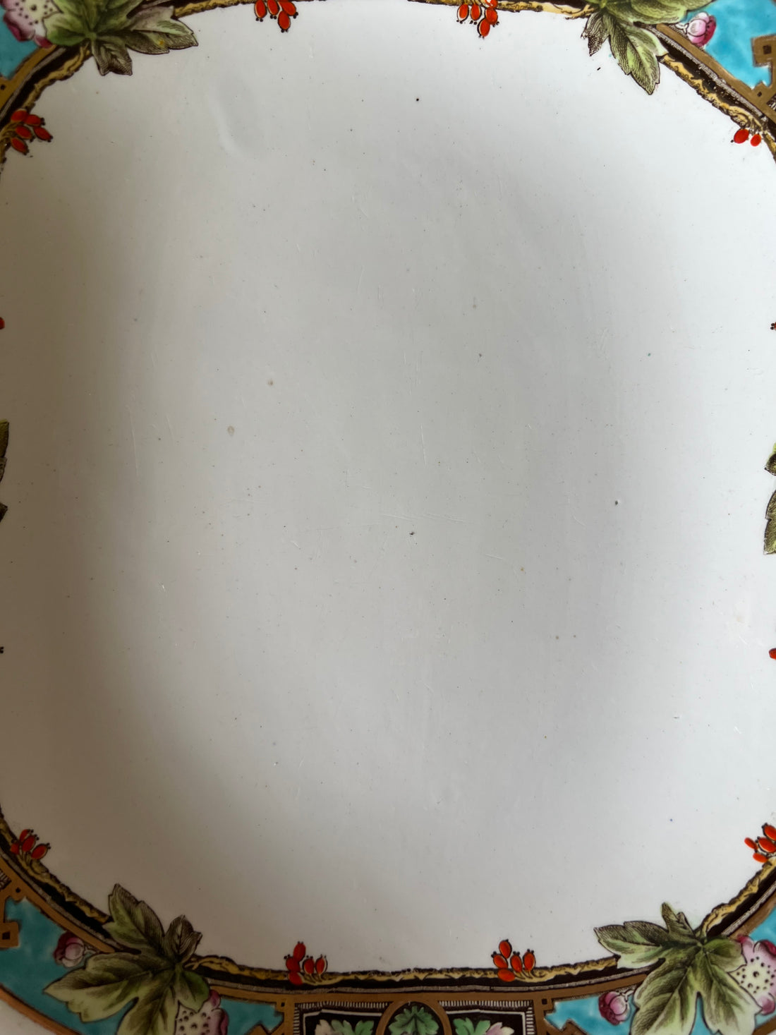 Plat Wedgwood Argyle fin XIXème