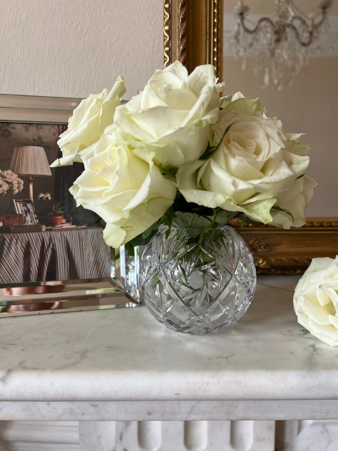 Vases boules en cristal