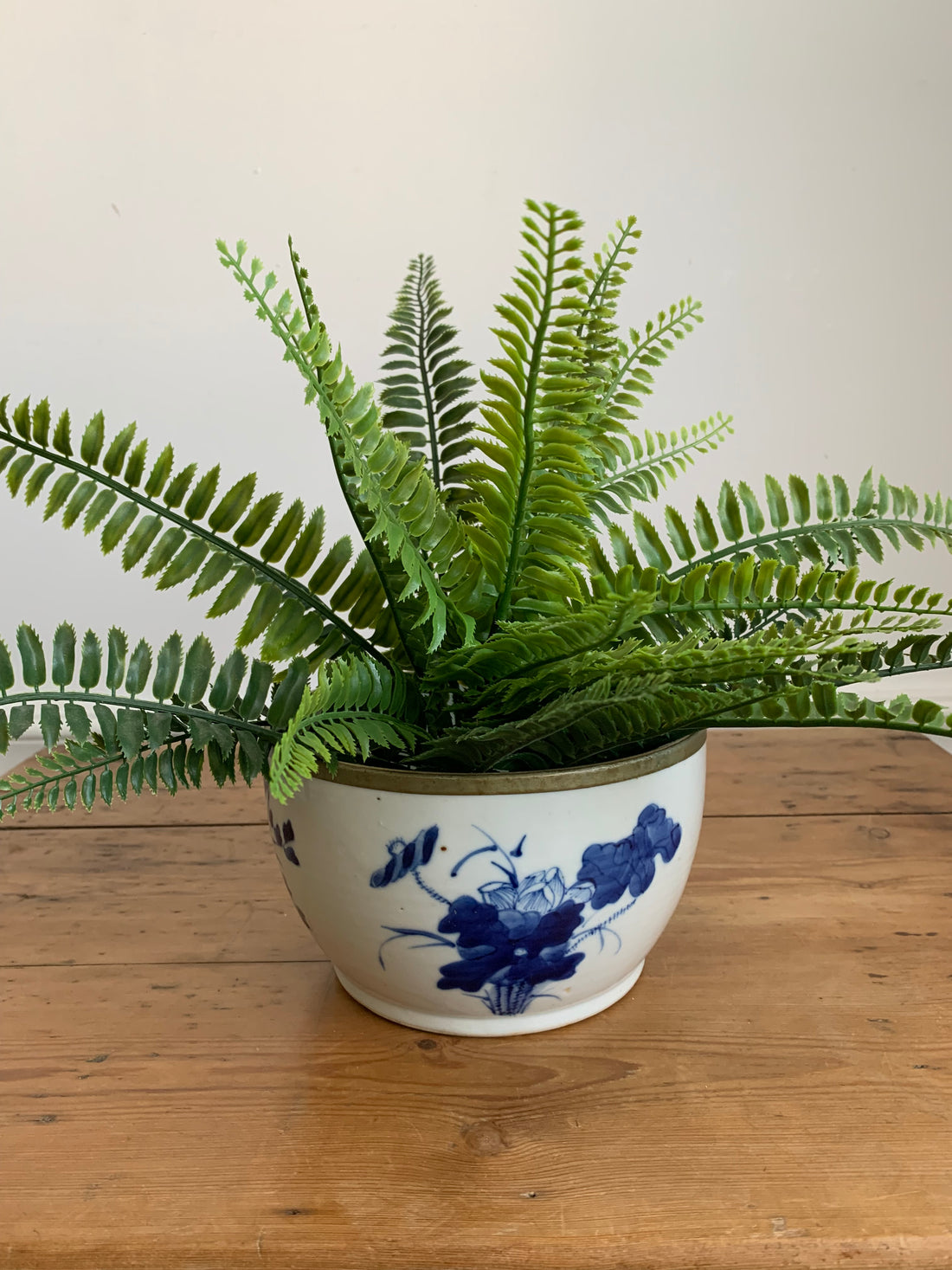 Cache-pot en porcelaine de chine XIXème