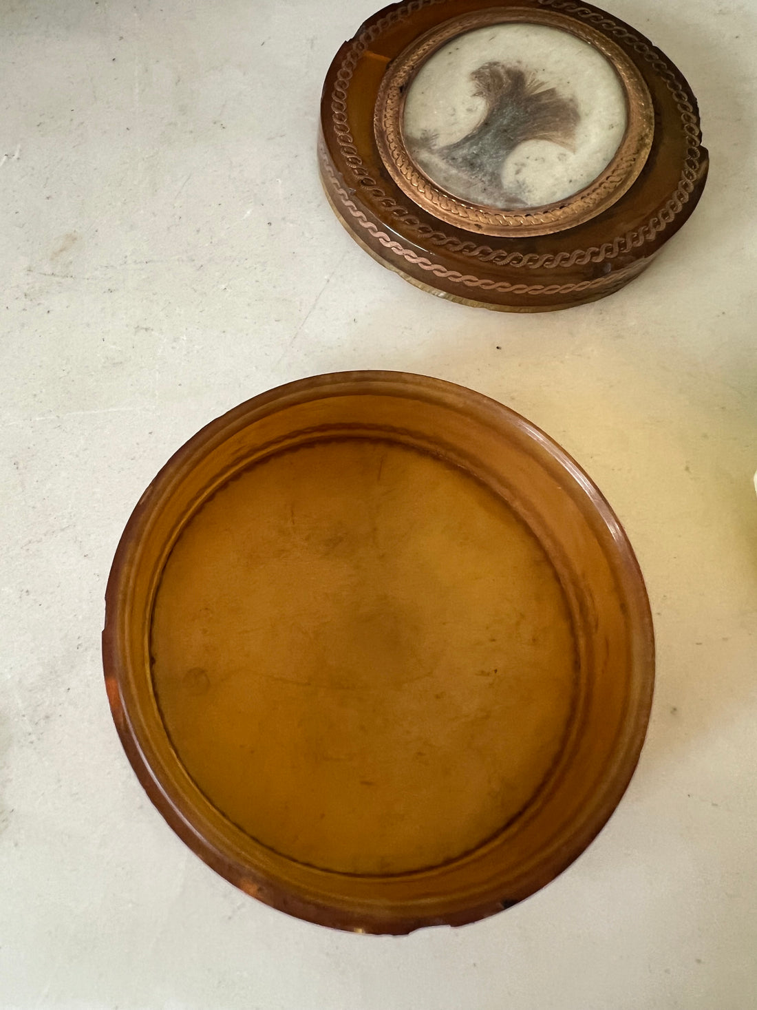 Boîte en corne, or et cheveux fin XVIIIème