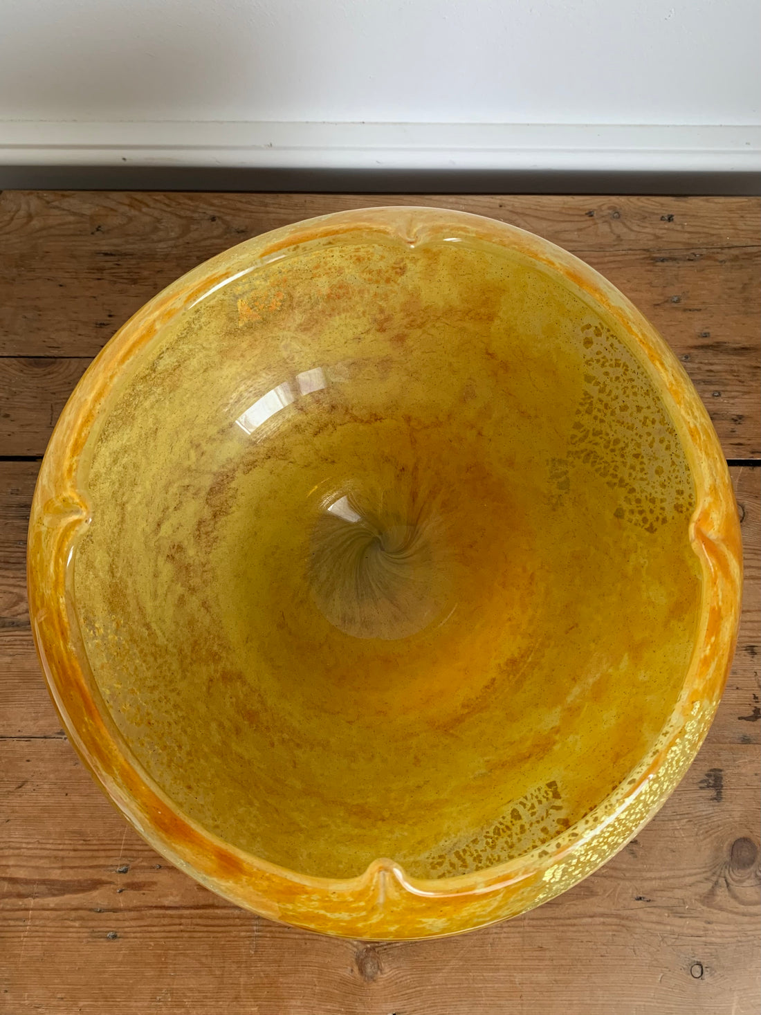 Vase Daum aux paillons d'or