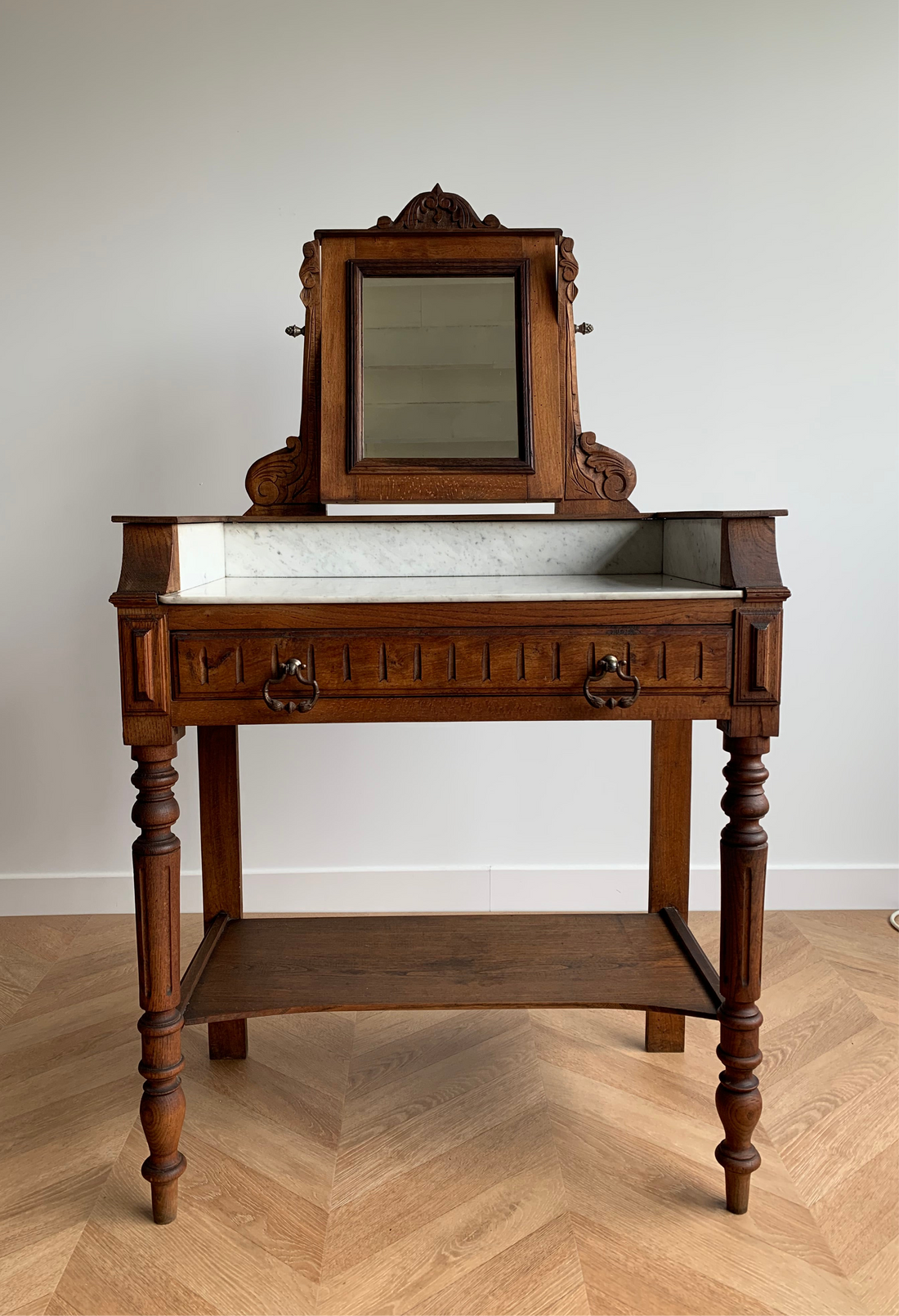 Meuble de toilette 1900 avec miroir