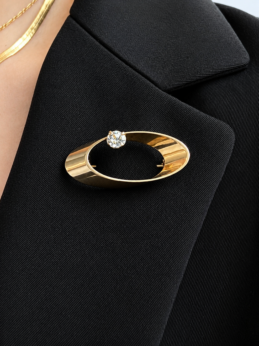 Broche vintage moderniste dorée