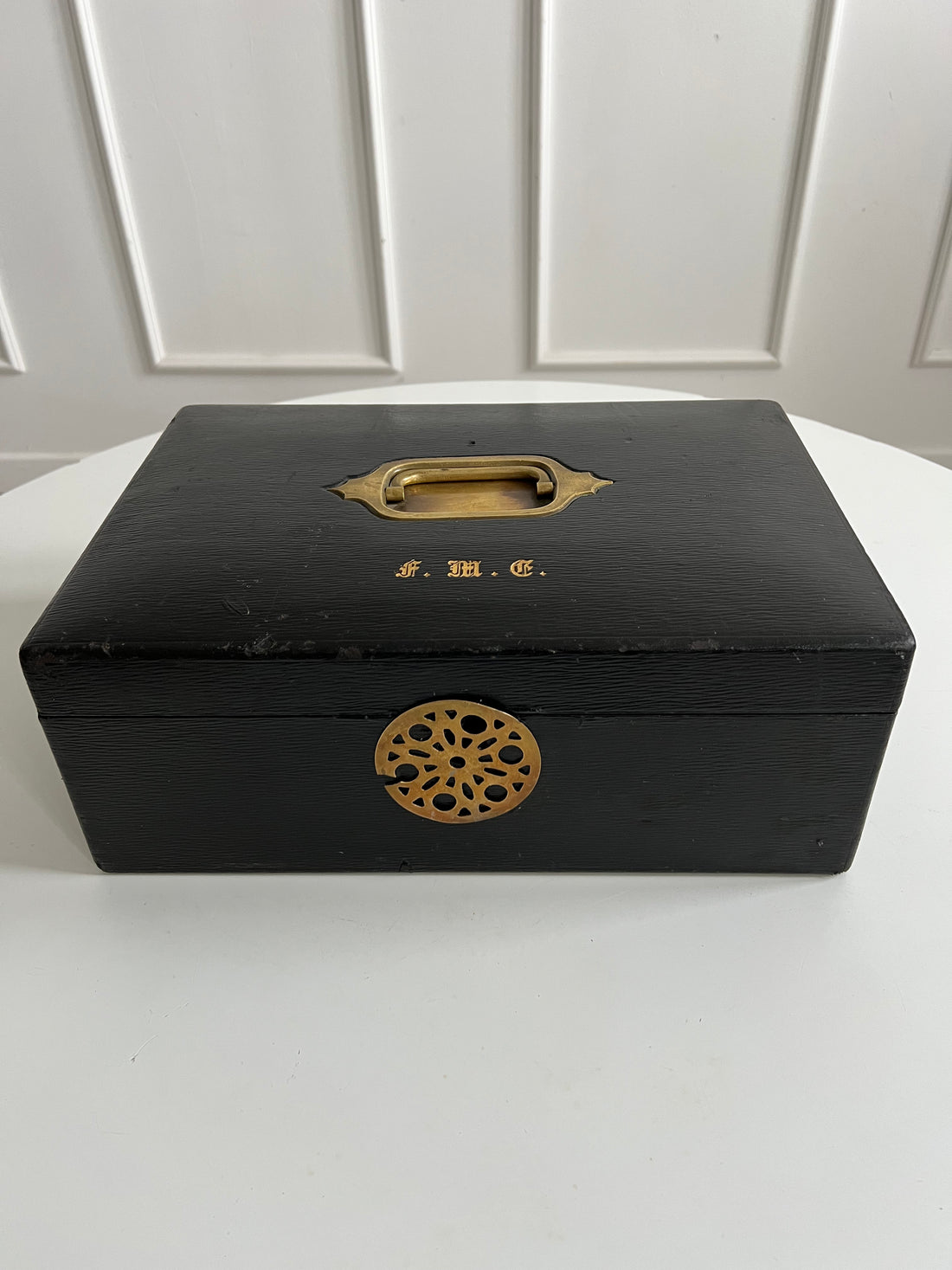 Ancien coffret anglais cuir et laiton
