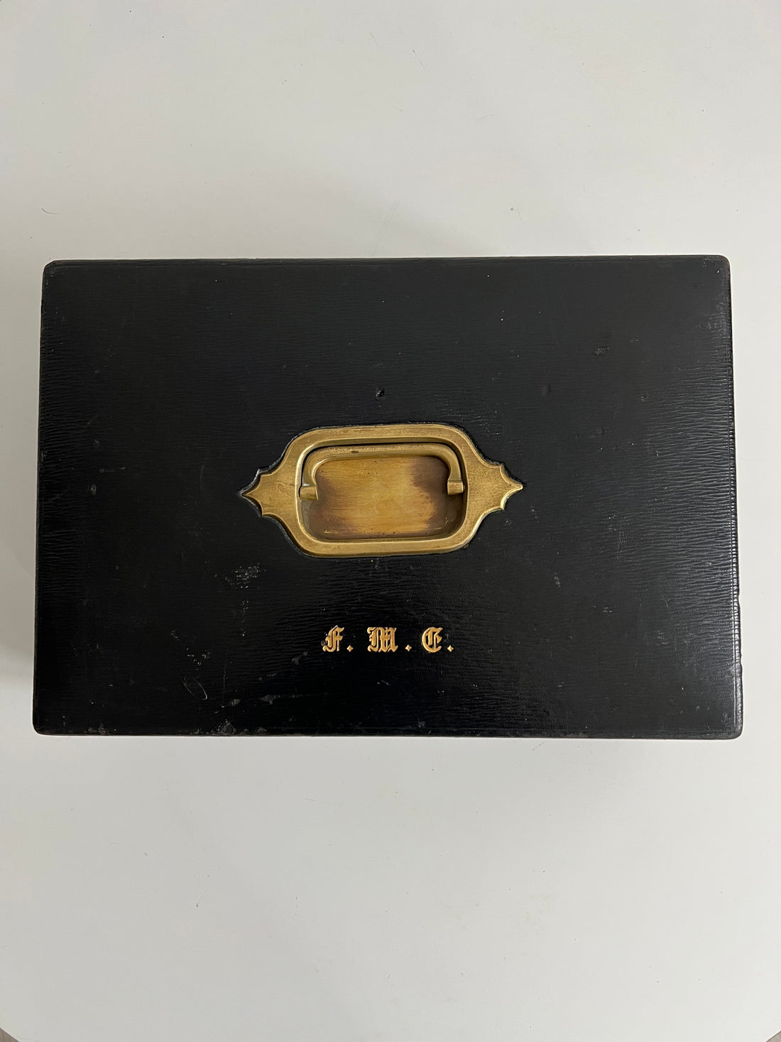 Ancien coffret anglais cuir et laiton