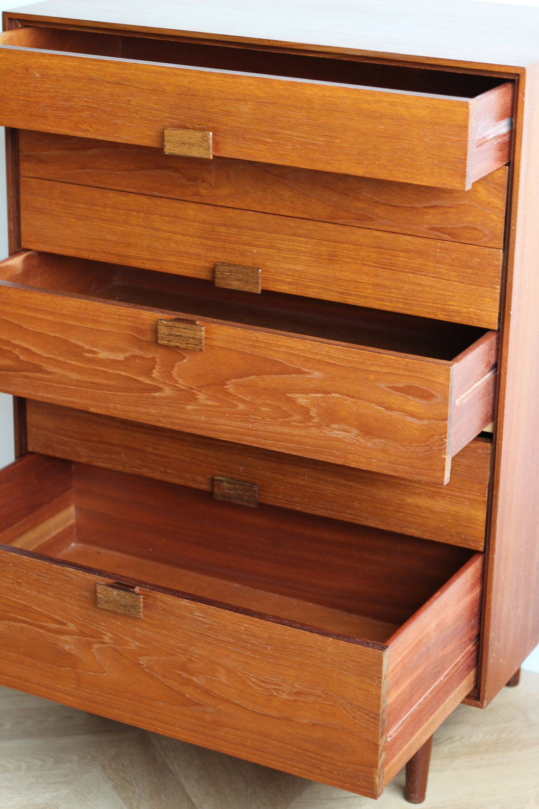 Commode scandinave GPlan en teck