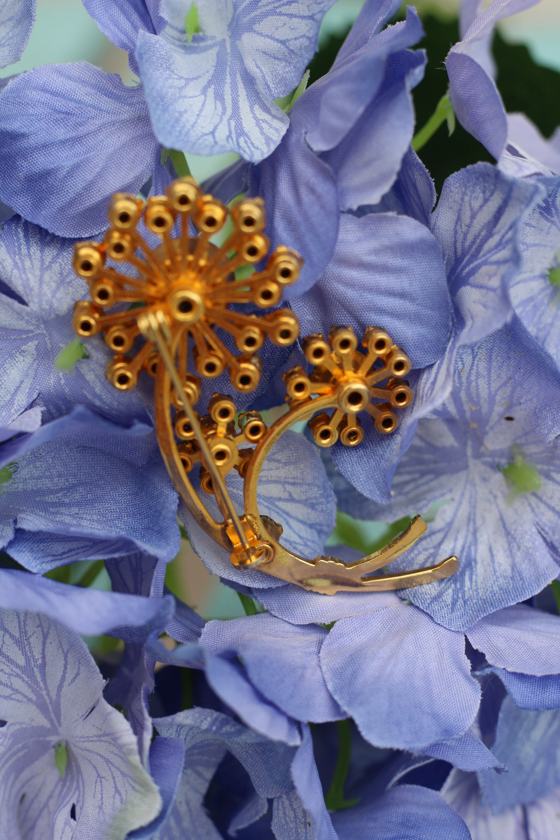 Broche florale vintage