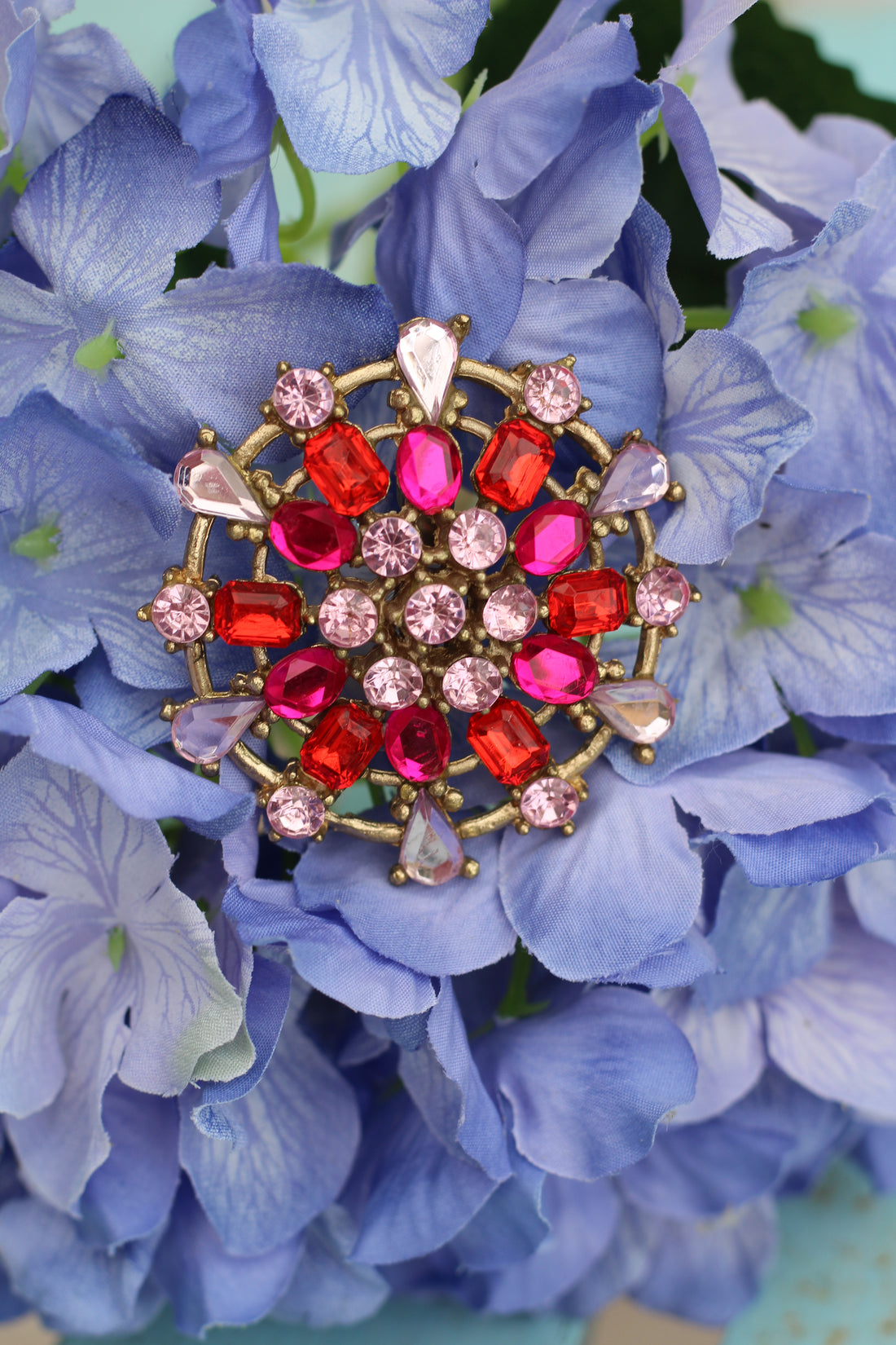 Broche rosace vintage esprit couture